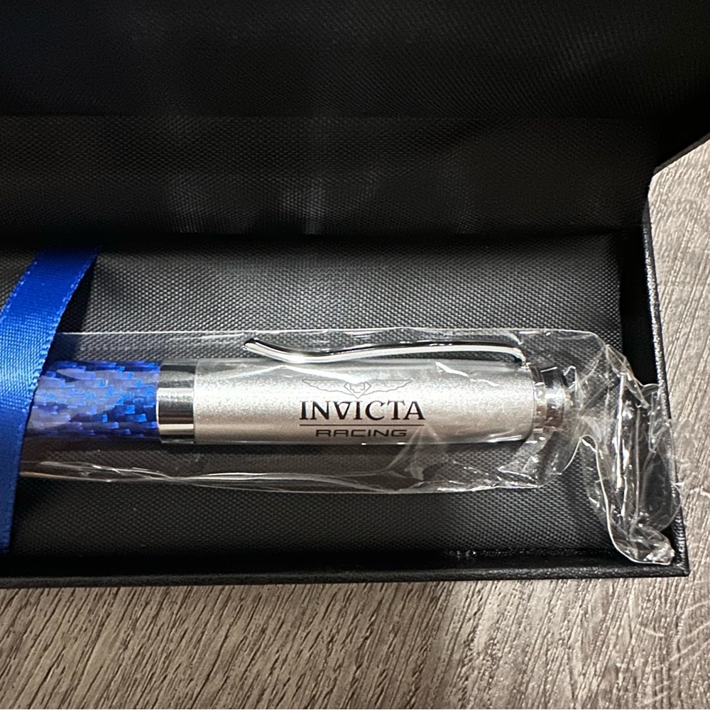 Invicta Pen With Box, Blue (IPM442-BLU) - Picture 4 of 7